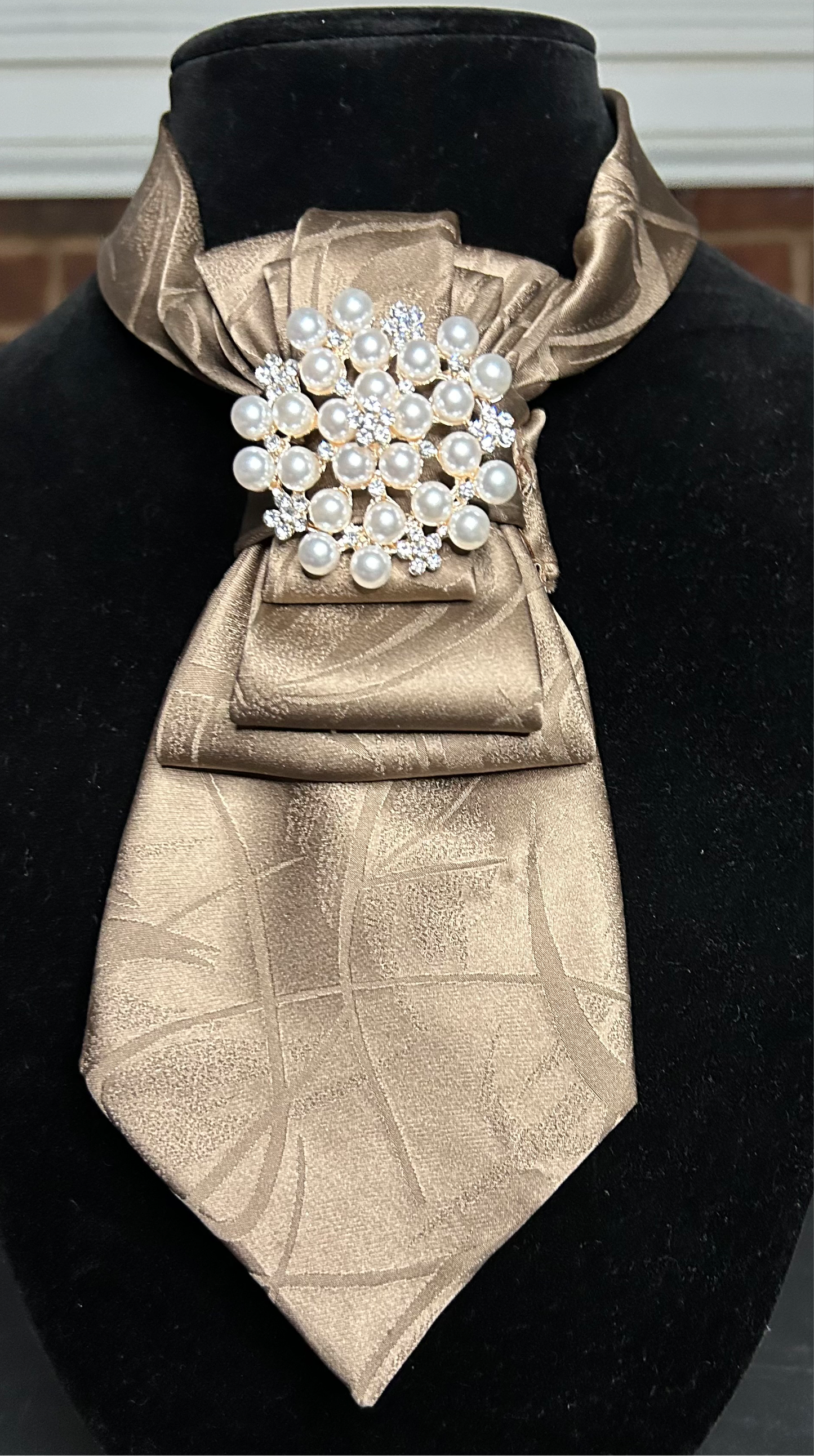 Tie-Necklace Taupe Print